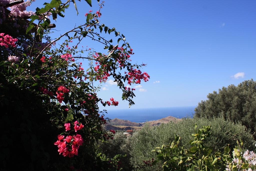 Bed and Breakfast Rocca Del Vento San Pantaleone Esterno foto