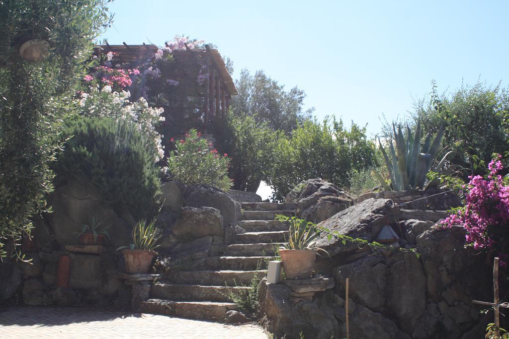 Bed and Breakfast Rocca Del Vento San Pantaleone Esterno foto