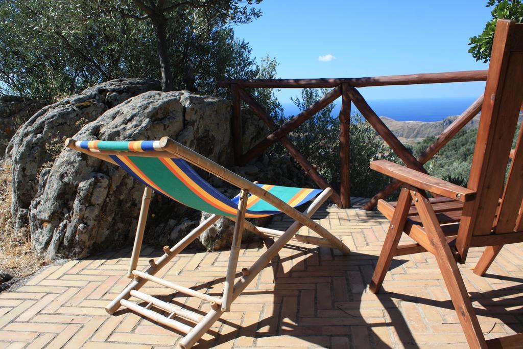 Bed and Breakfast Rocca Del Vento San Pantaleone Esterno foto