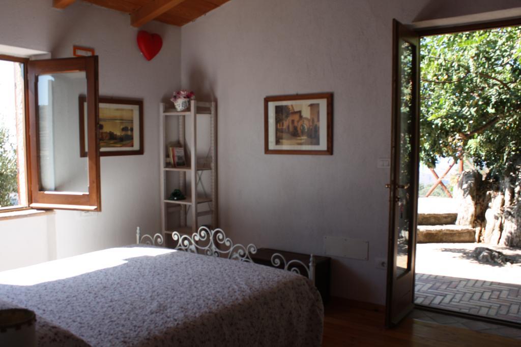 Bed and Breakfast Rocca Del Vento San Pantaleone Esterno foto
